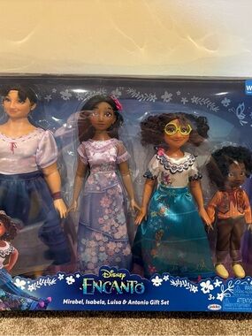 Disney Encanto Mirabel, Isabela, Luisa & Antonio Doll Set